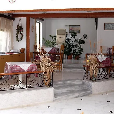 Rosmari Hotel 2*