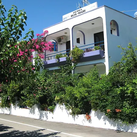 Rosmari Hotel 2*
