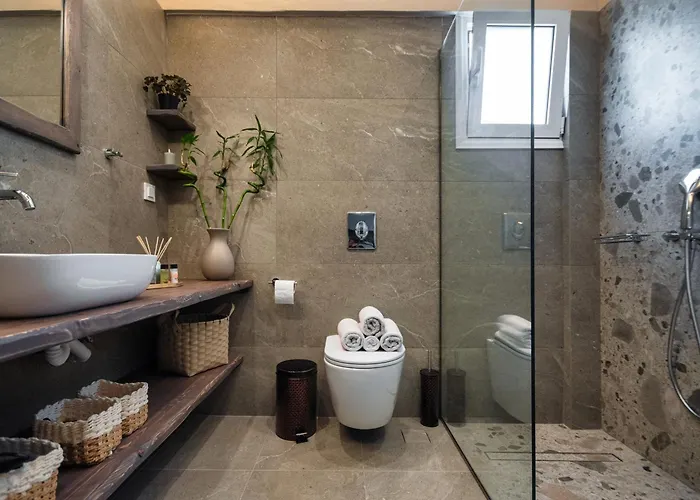 מלון Rosmari ארכאנגלוס