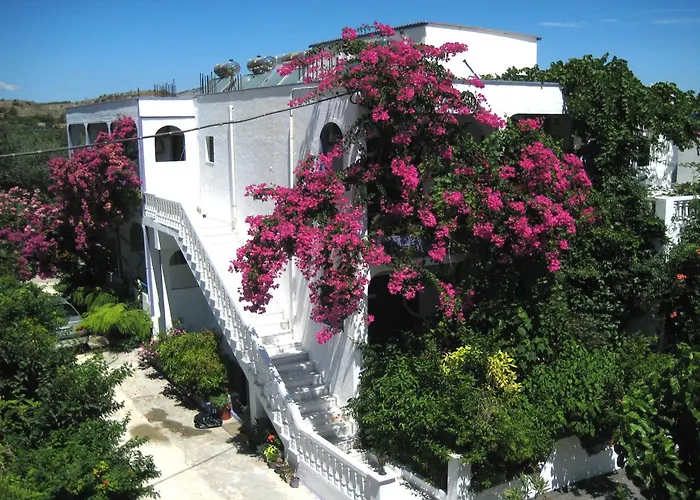 Rosmari מלון ארכאנגלוס